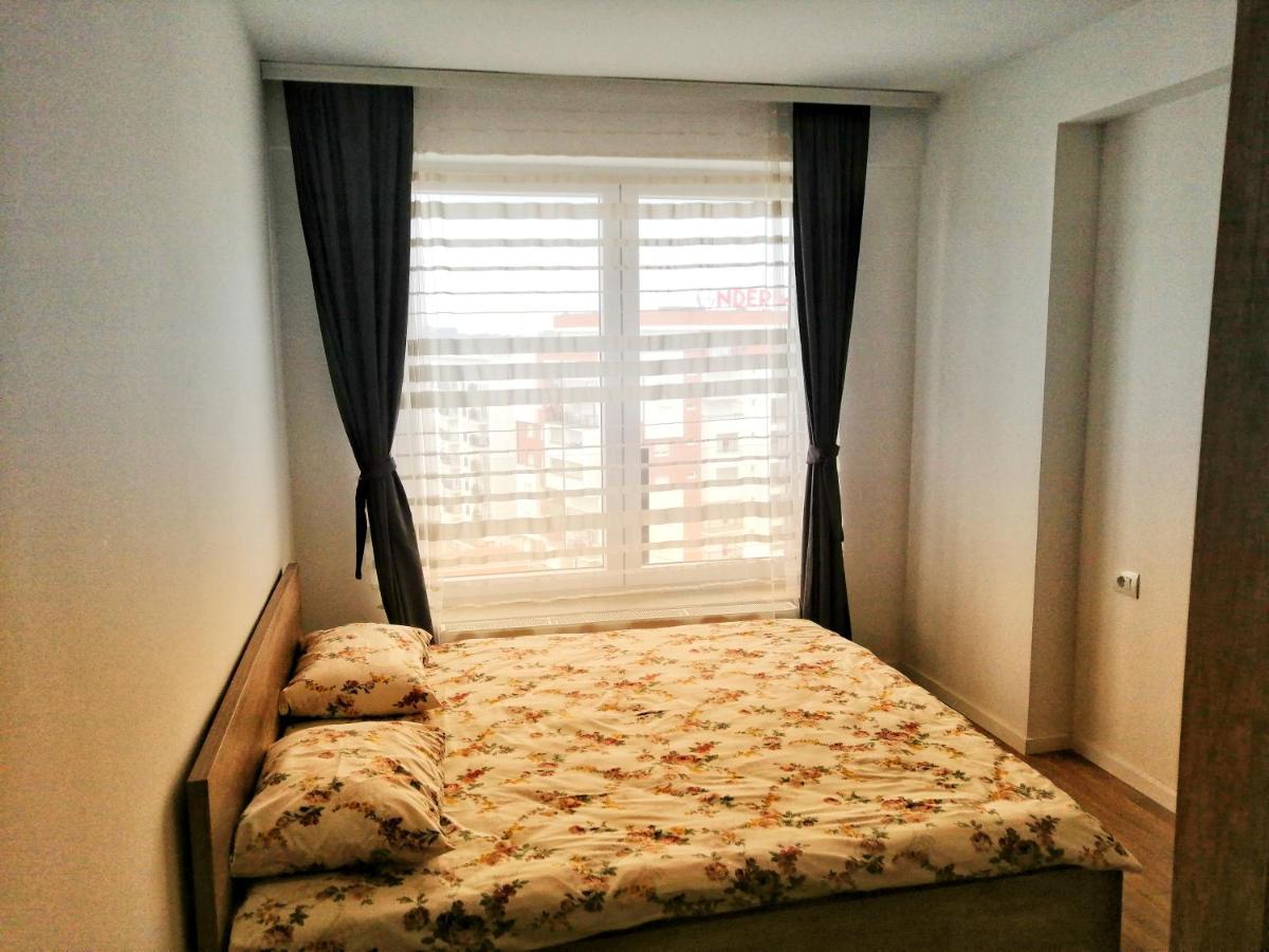 Sunflower Apartments Pristina Exterior foto