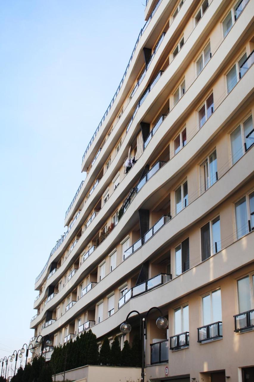 Sunflower Apartments Pristina Exterior foto